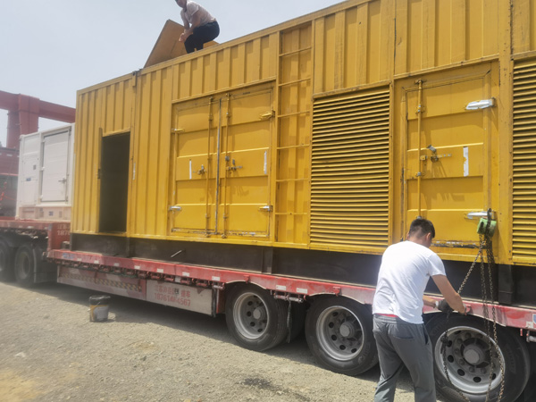 西湖除了负载情况和发动机维护，还有哪些因素会影响 200kw 柴油发电机的油耗？